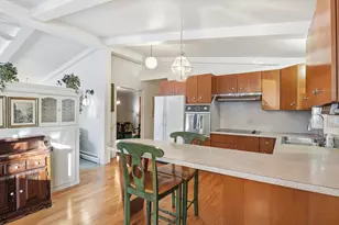 27 Thurston Pl, Fitchburg, MA 01420 - Photo 10