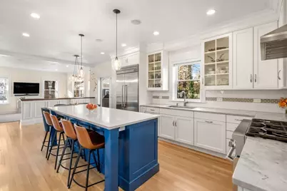 53 Marshall St, Newton, MA 02459 - Photo 6