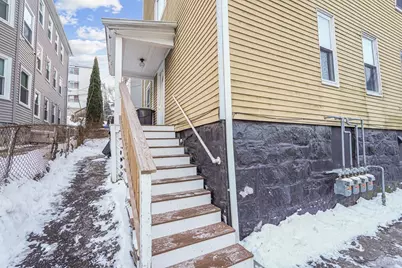 13-15 Sterling St, Worcester, MA 01610 - Photo 4