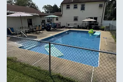 31 Walton St, Waltham, MA 02451 - Photo 36