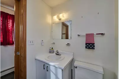 31 Walton St, Waltham, MA 02451 - Photo 16