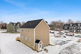 34 Austin Ct, Brockton, MA 02302 - Photo 6