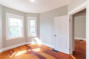 22 Barry St, Boston, MA 02125 - Photo 14