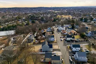 28 Arlington St, Woburn, MA 01801 - Photo 40