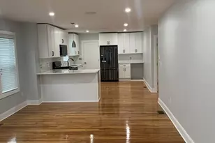 115 Shore Dr, Somerville, MA 02145 - Photo 10