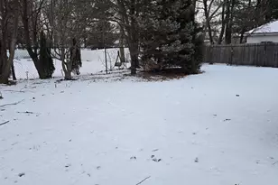 35 Arbutus Rd, Worcester, MA 01606 - Photo 22