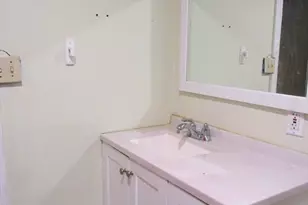 4 Linden Ct, New Bedford, MA 02740 - Photo 12