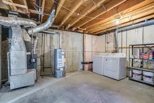 12C Oliver St, Haverhill, MA 01832 - Photo 16