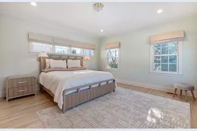 676 Elm St, Dartmouth, MA 02748 - Photo 26