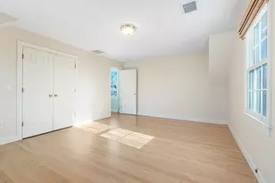 676 Elm St, Dartmouth, MA 02748 - Photo 28