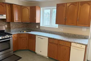 5337 B Washington St, Boston, MA 02132 - Photo 6