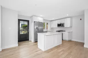 1514 Gorham St, Lowell, MA 01852 - Photo 10