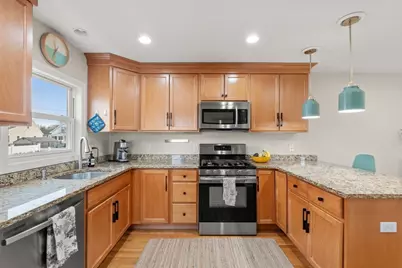 284 Riverside Ave #1, Medford, MA 02155 - Photo 2