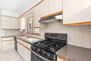 20 Pond St, Stoneham, MA 02180 - Photo 12