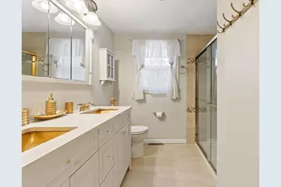 31 Burlington Ave, Wilmington, MA 01887 - Photo 16