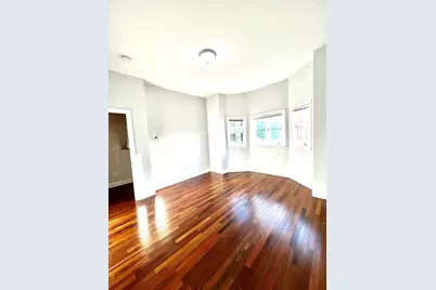 113 Moore St #2, Boston, MA 02128 - Photo 8