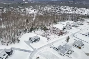 37 Balsam Hl Rd, Ludlow, MA 01056 - Photo 10