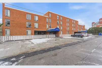 231 Coolidge Ave #401, Watertown, MA 02472 - Photo 2