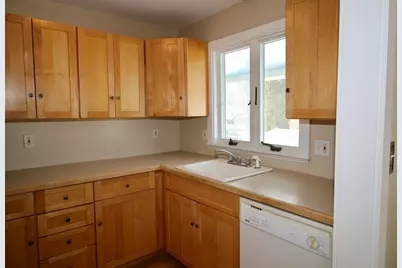 39 South St #B, Rockport, MA 01966 - Photo 6