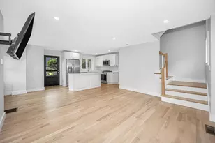 1514 Gorham St, Lowell, MA 01852 - Photo 2