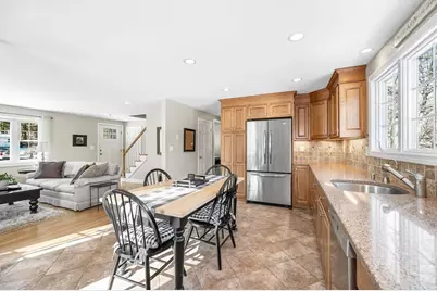 15 Roberts Street, Chelmsford, MA 01824 - Photo 10