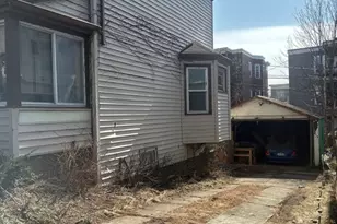 37 Longfellow St, Boston, MA 02122 - Photo 2