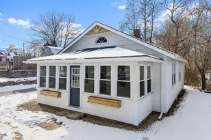 2 Oakdale St, Wareham, MA 02571 - Photo 1