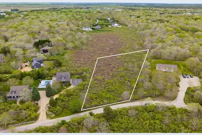 25 Coffins Field Rd, Edgartown, MA 02539 - Photo 1