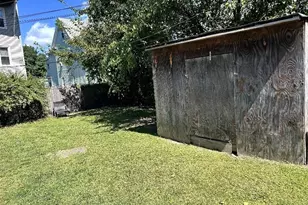 15 Malden St, Springfield, MA 01108 - Photo 28