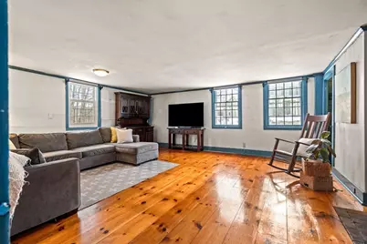 4 Thorndike St, Dunstable, MA 01827 - Photo 14