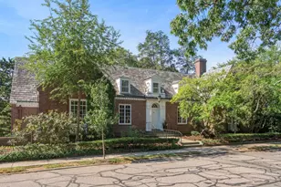 180 Ivy St, Brookline, MA 02446 - Photo 34