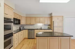 401 Dedham St, Newton, MA 02459 - Photo 8