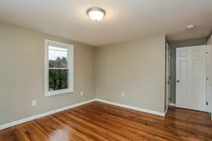 251 Edendale St, Springfield, MA 01104 - Photo 18