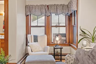 9 Pleasant St, Lunenburg, MA 01462 - Photo 16