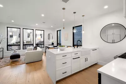 136 W 8th St #2, Boston, MA 02127 - Photo 2