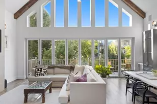 719 E 2nd St, Boston, MA 02127 - Photo 4