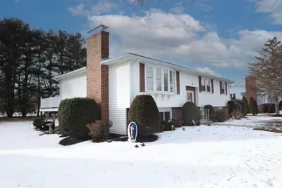 6 Randall Dr., Burlington, MA 01803 - Photo 2