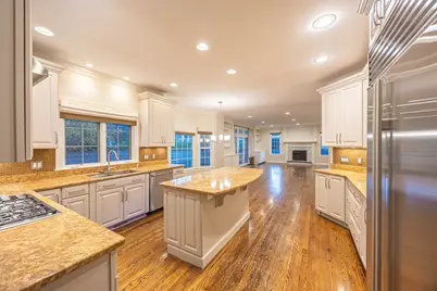 27 Mellon Rd, Wellesley, MA 02482 - Photo 4