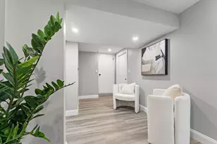 10 Van Brunt St, Boston, MA 02136 - Photo 18