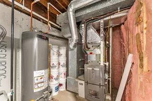 10 Van Brunt St, Boston, MA 02136 - Photo 24