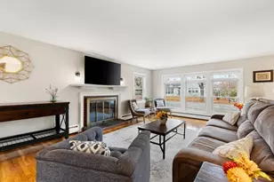 19 Berrywood Ln, Beverly, MA 01915 - Photo 8