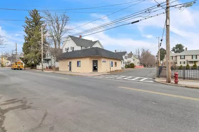 94 Meadow St, Westfield, MA 01085 - Photo 2