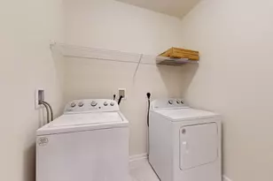 250 Martins Lndg, North Reading, MA 01864 - Photo 24