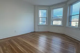 1082 Commonwealth Ave, Boston, MA 02215 - Photo 2