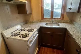 39 Bay St, New Bedford, MA 02740 - Photo 10