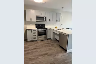 882 Massachuetts Ave #3B, Arlington, MA 02476 - Photo 2