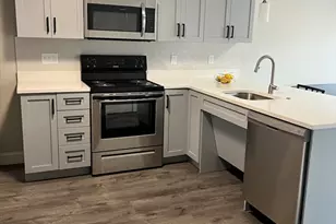 882 Massachuetts Ave, Arlington, MA 02476 - Photo 2