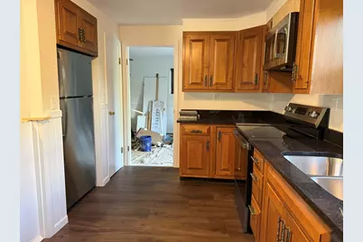 585 Burncoat St, Worcester, MA 01606 - Photo 8