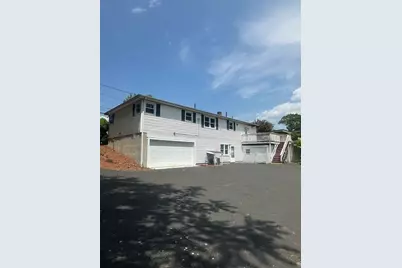 585 Burncoat St, Worcester, MA 01606 - Photo 4