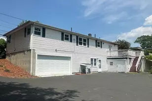 585 Burncoat St, Worcester, MA 01606 - Photo 4